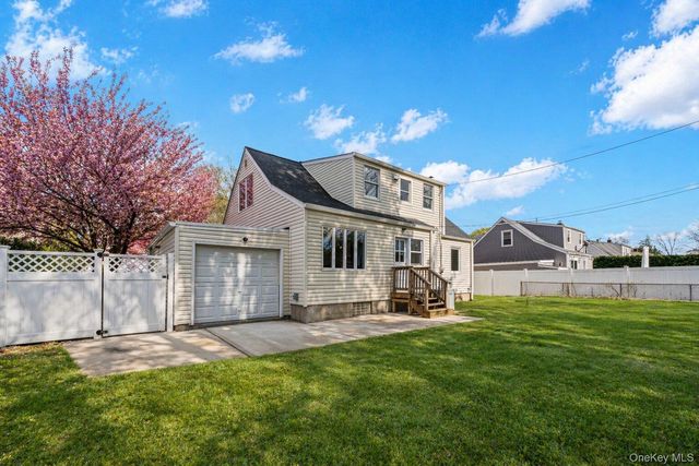 355 Sylvan Lane, Westbury, NY 11590