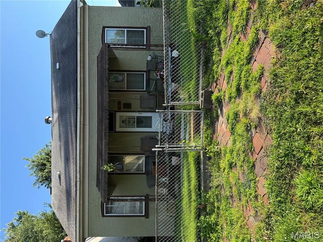 1215 E 6th Street, Alton, IL 62002