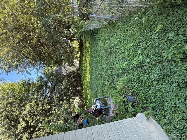1215 E 6th Street, Alton, IL 62002