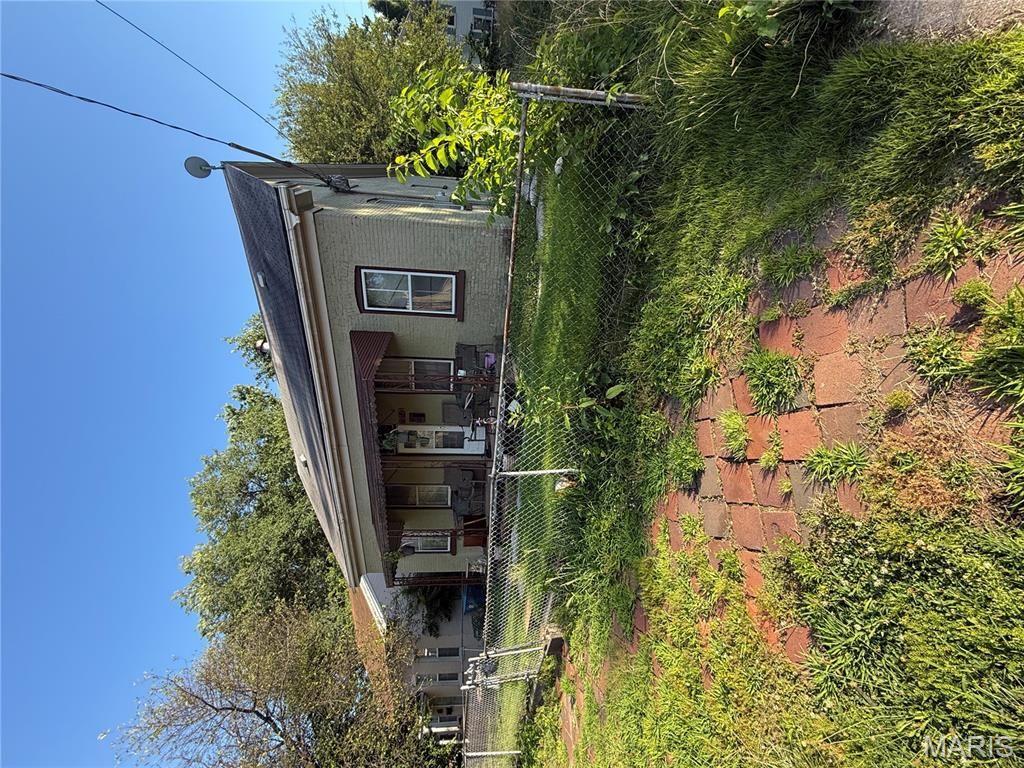 1215 E 6th Street, Alton, IL 62002