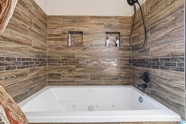 6000 VICTORIA LANE, Pinson, AL 35126