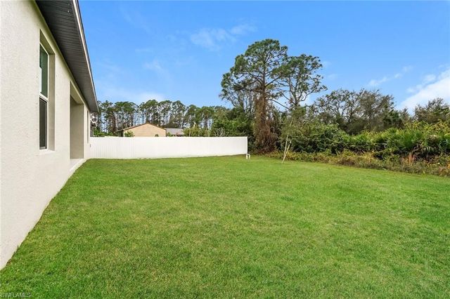 52 Olive AVE S, Lehigh Acres, FL 33976