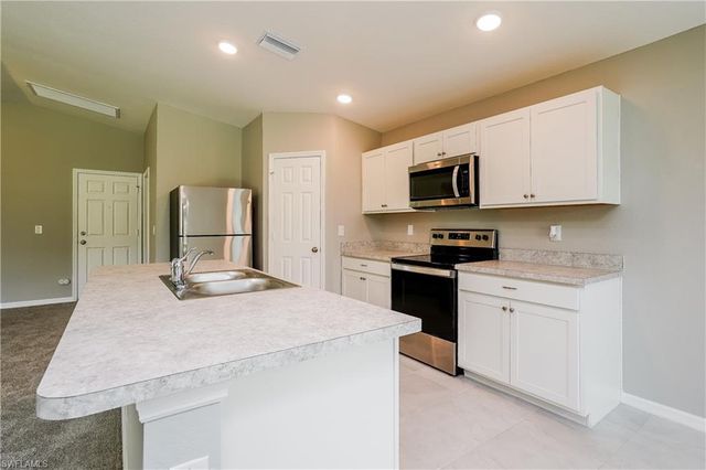 52 Olive AVE S, Lehigh Acres, FL 33976