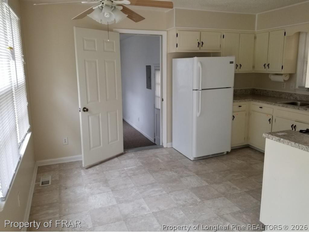 443 Shoreline Drive, Fayetteville, NC 28311 — photo 4