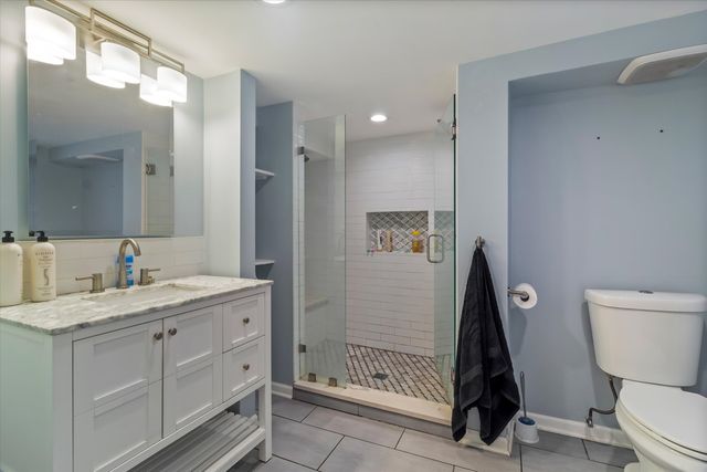 2705 N Oak Park Avenue, Chicago, IL 60707
