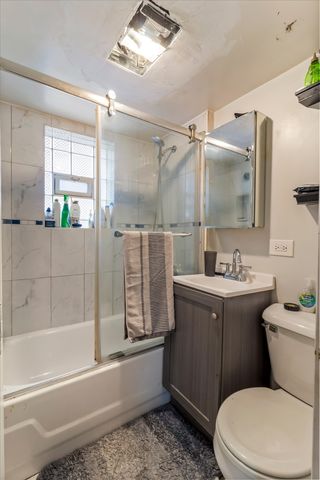 2705 N Oak Park Avenue, Chicago, IL 60707