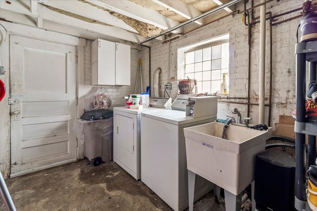 2705 N Oak Park Avenue, Chicago, IL 60707