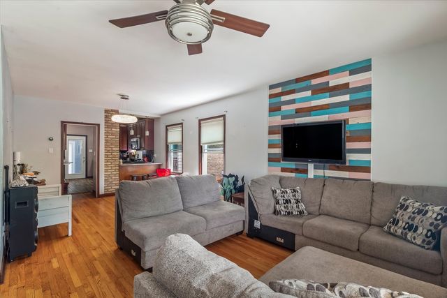 2705 N Oak Park Avenue, Chicago, IL 60707