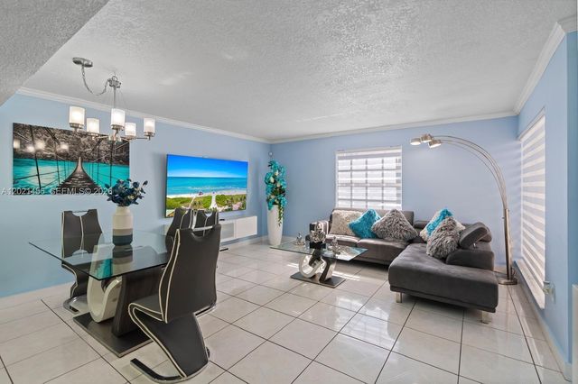 11860 SW 18th Terrace 103, Miami, FL 33175