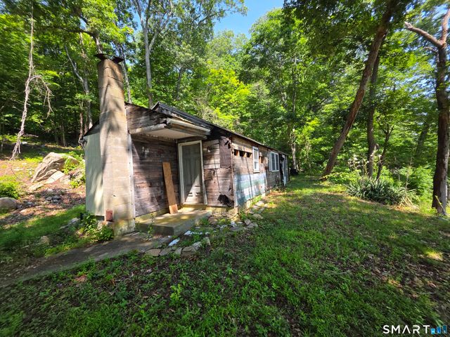 45-R Long Pond Road South, Ledyard, CT 06339