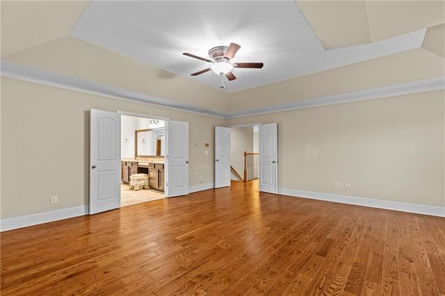 957 Pont Du Gard Ct, Buford, GA 30518