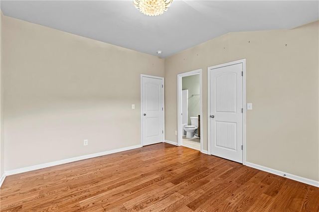 957 Pont Du Gard Ct, Buford, GA 30518