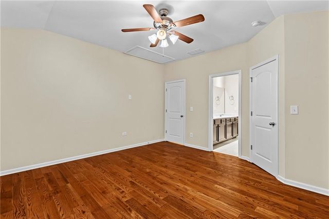 957 Pont Du Gard Ct, Buford, GA 30518