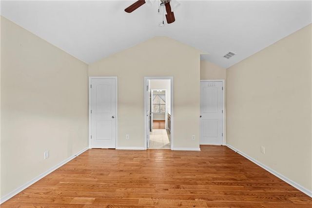 957 Pont Du Gard Ct, Buford, GA 30518