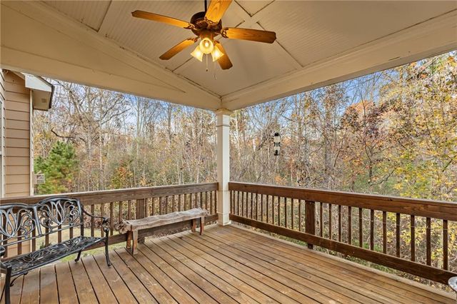 957 Pont Du Gard Ct, Buford, GA 30518