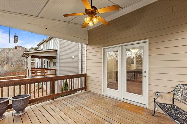 957 Pont Du Gard Ct, Buford, GA 30518