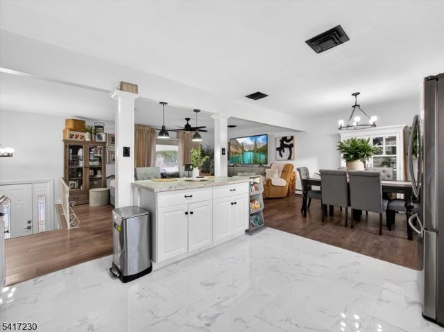 66 Lockwood Pl, Clifton City, NJ 07012