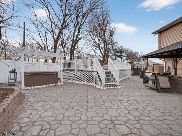 66 Lockwood Pl, Clifton City, NJ 07012