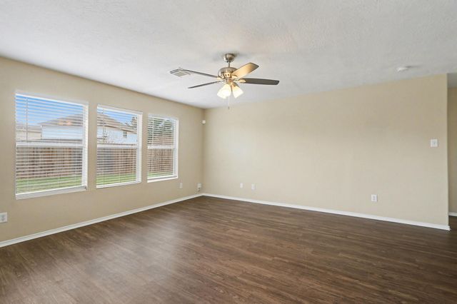 9530 Belleclaire Lane, Houston, TX 77044