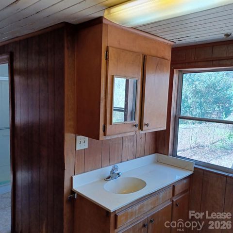 2504 Park Lane, Charlotte, NC 28214