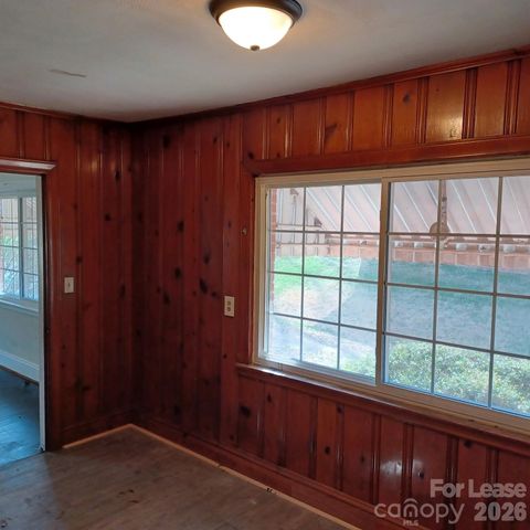 2504 Park Lane, Charlotte, NC 28214