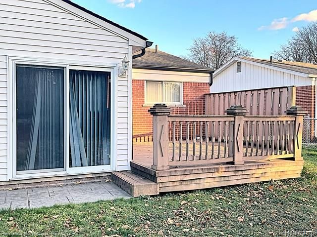 14323 Sunset Street, Livonia, MI 48154