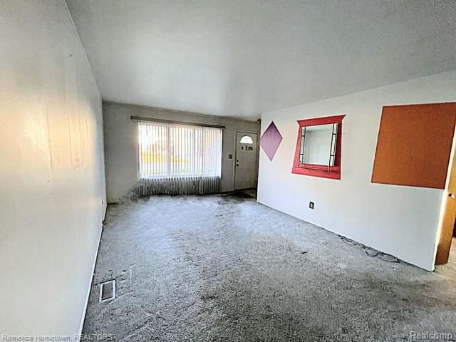 14323 Sunset Street, Livonia, MI 48154