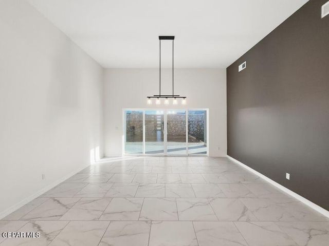 422 Masoud Court, El Paso, TX 79932