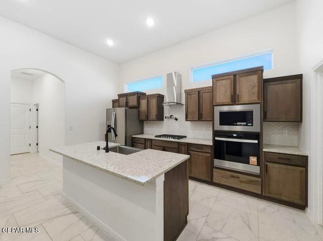 422 Masoud Court, El Paso, TX 79932