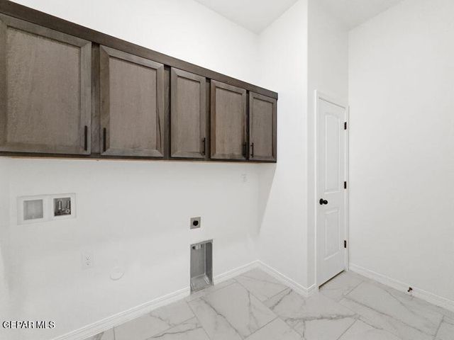 422 Masoud Court, El Paso, TX 79932