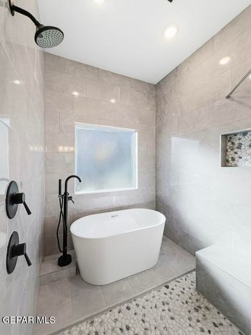 422 Masoud Court, El Paso, TX 79932