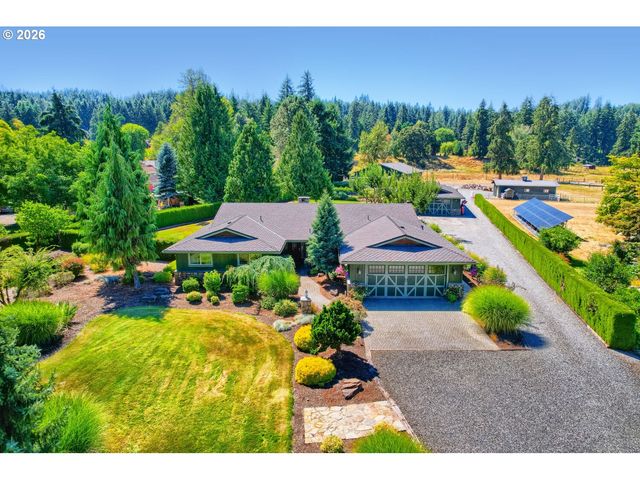 15337 S HATTAN Rd, Oregon City, OR 97045