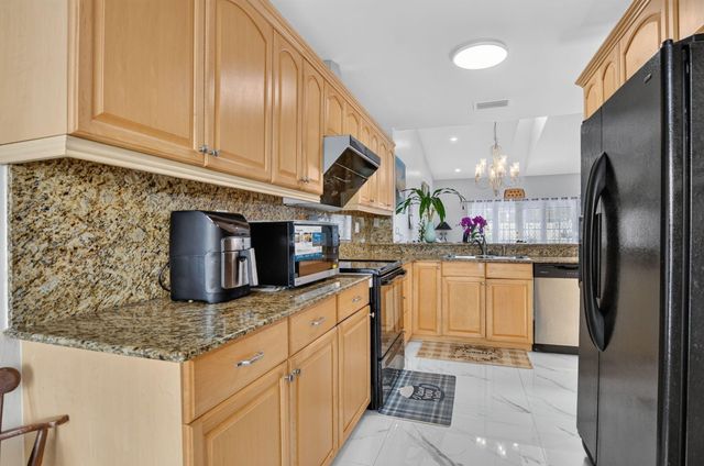 4460 NE 5th Avenue, Boca Raton, FL 33431