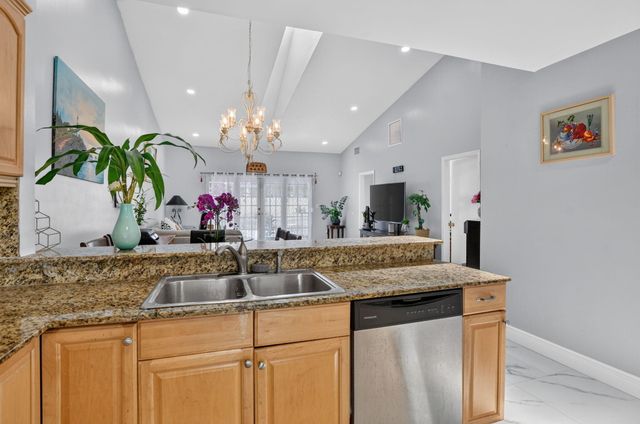4460 NE 5th Avenue, Boca Raton, FL 33431