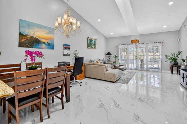 4460 NE 5th Avenue, Boca Raton, FL 33431