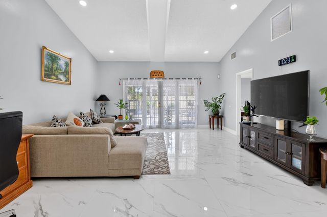 4460 NE 5th Avenue, Boca Raton, FL 33431