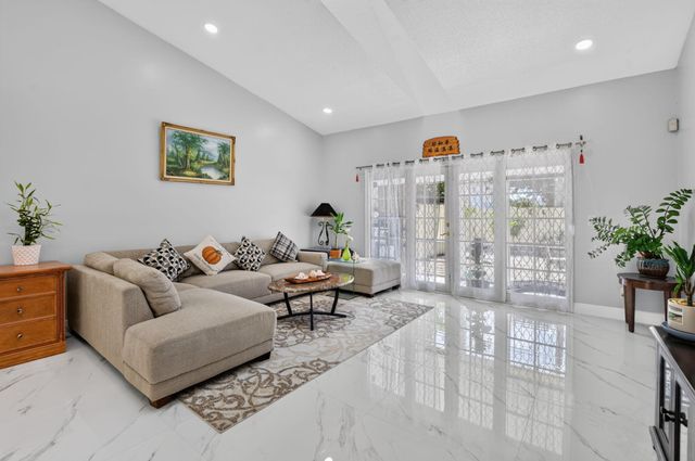 4460 NE 5th Avenue, Boca Raton, FL 33431