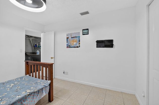 4460 NE 5th Avenue, Boca Raton, FL 33431