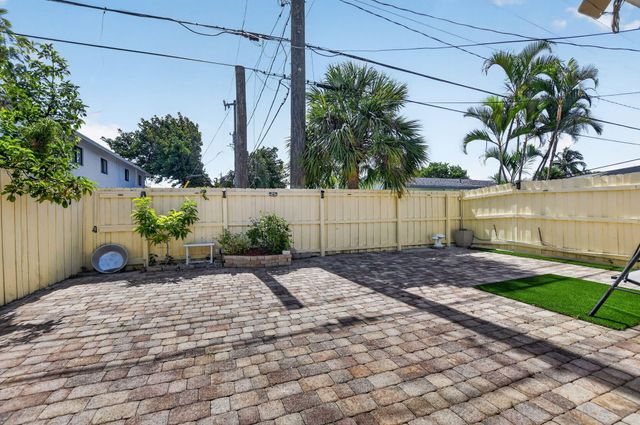 4460 NE 5th Avenue, Boca Raton, FL 33431