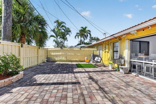 4460 NE 5th Avenue, Boca Raton, FL 33431