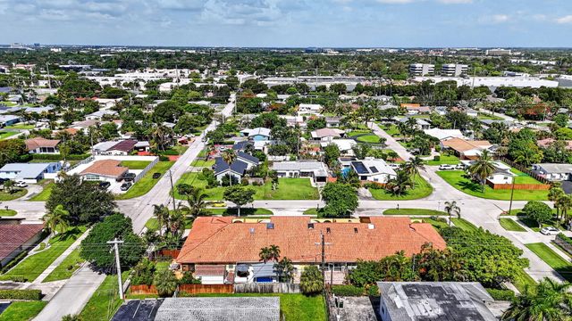 4460 NE 5th Avenue, Boca Raton, FL 33431
