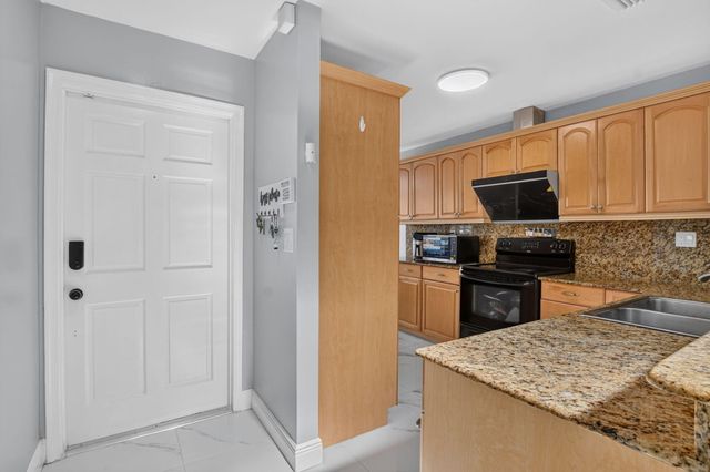 4460 NE 5th Avenue, Boca Raton, FL 33431