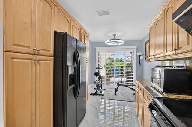 4460 NE 5th Avenue, Boca Raton, FL 33431