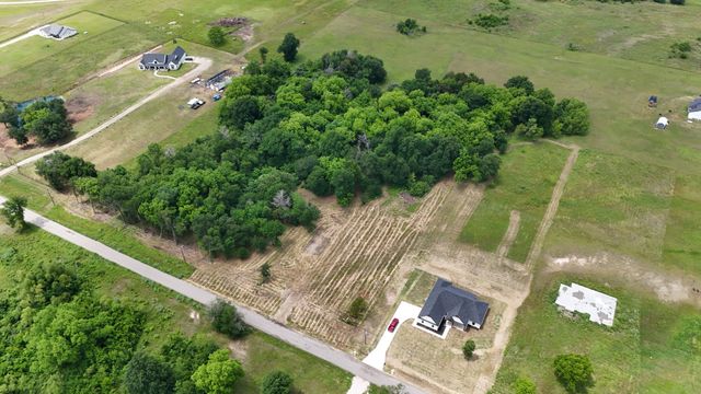 3164 County Road 1076, Celeste, TX 75423