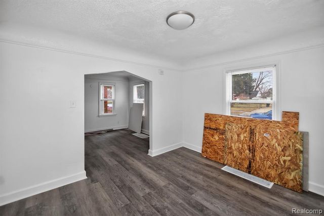 19162 Conley Street, Detroit, MI 48234