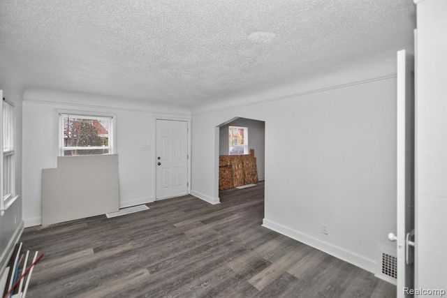 19162 Conley Street, Detroit, MI 48234