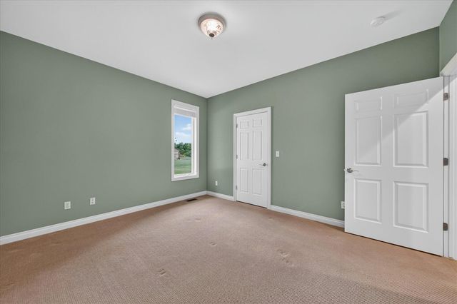 9348 Stoneview Lane, Whitmore Lake, MI 48189