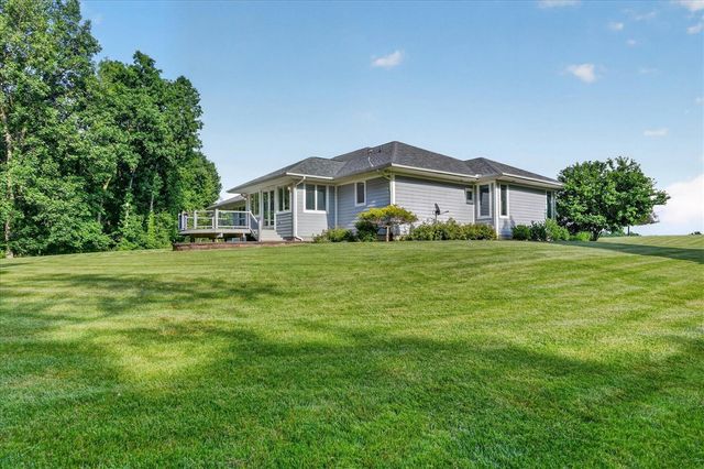 9348 Stoneview Lane, Whitmore Lake, MI 48189