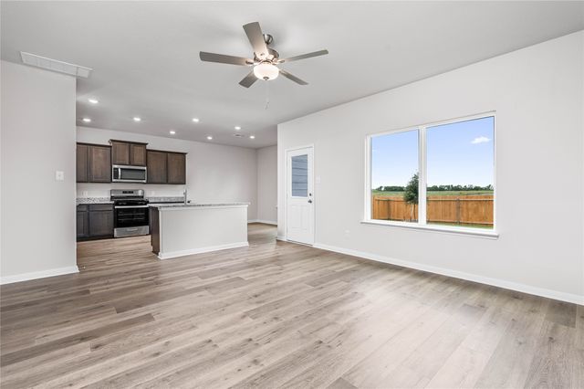 1537 William Wallace Street, Crandall, TX 75114