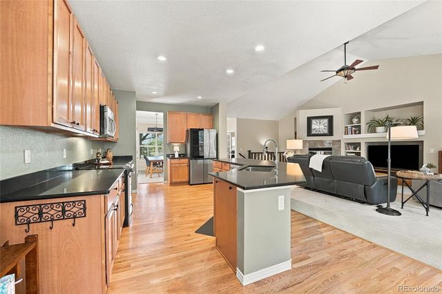 25265 E Park Crescent Drive, Aurora, CO 80016
